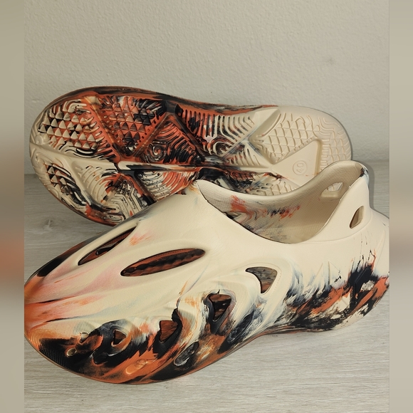 Foam Runners / Sandals - Picture 5 of 7